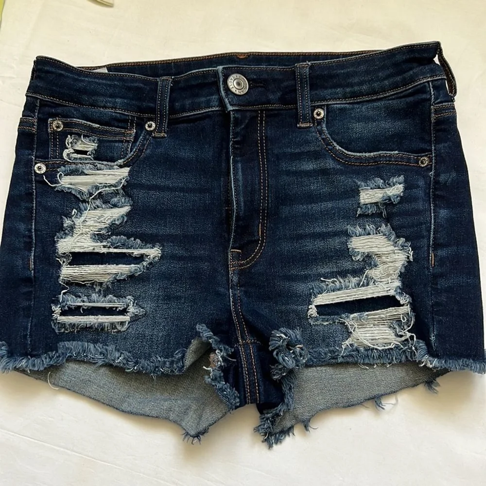 AMERICAN Eagle Hi Rise Shortie - Picture 2 of 4